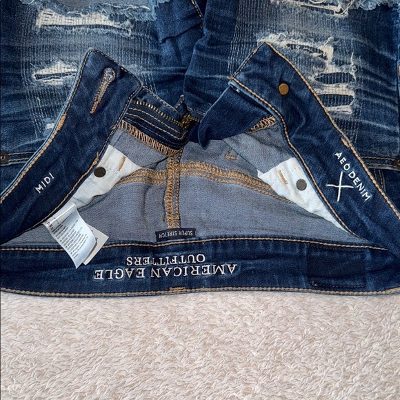 🩳 American Eagle Women’s Super Stretch Distressed Denim Cutoff Shorts – Size 4 - Picture 6 of 7